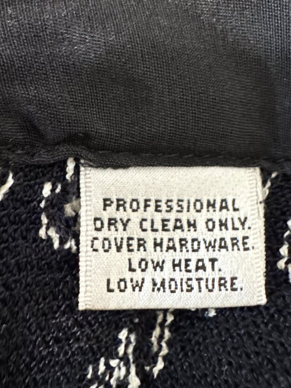 ST. JOHN COLLECTION Vintage Houndstooth Blazer - Picture 6 of 12